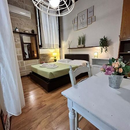 Palazzo Prioli Room Lecce Zewnętrze zdjęcie